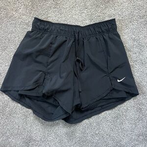 Nike Women’s Essential Flex 2-in-1 Short